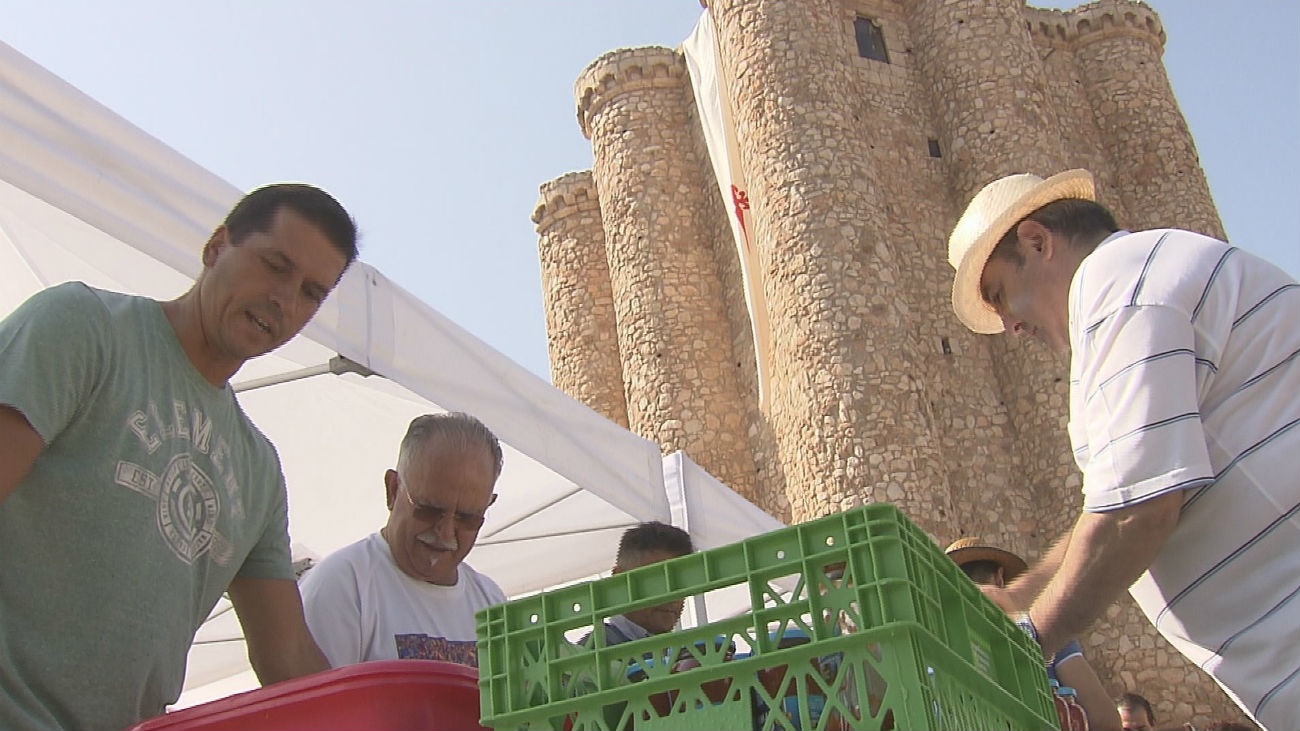 Villarejo celebra sus fiestas con una gran paella para más de 3.500 personas