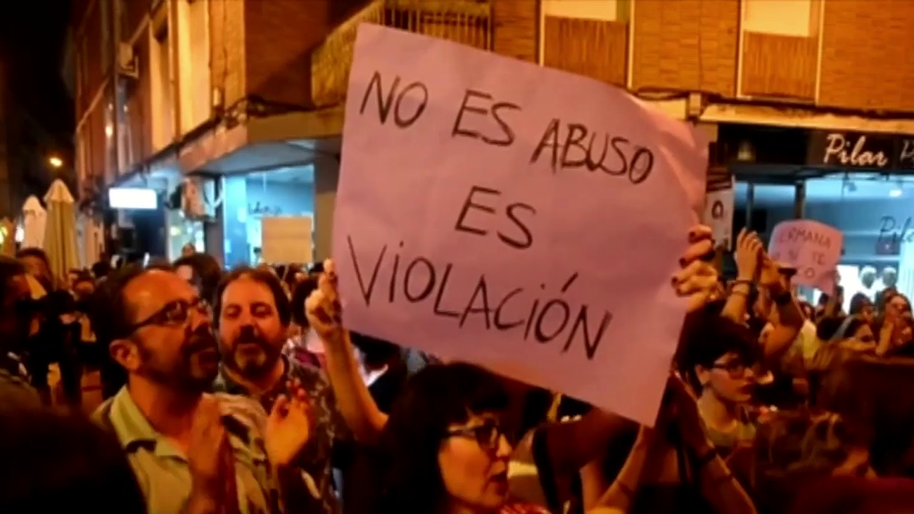 ‘La Manada’ – Multada con 600 euros por manifestarse contra la sentencia