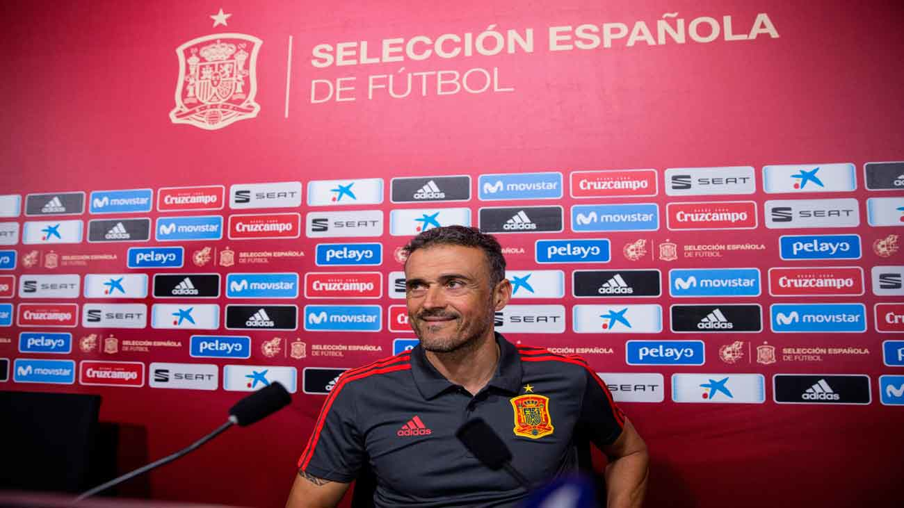 Luis Enrique anuncia su convocatoria  por vídeo en redes sociales