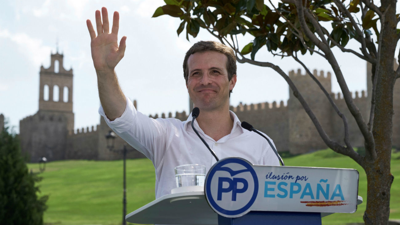 Casado acusa a Sánchez de buscar la crispación y fortalecer al separatismo