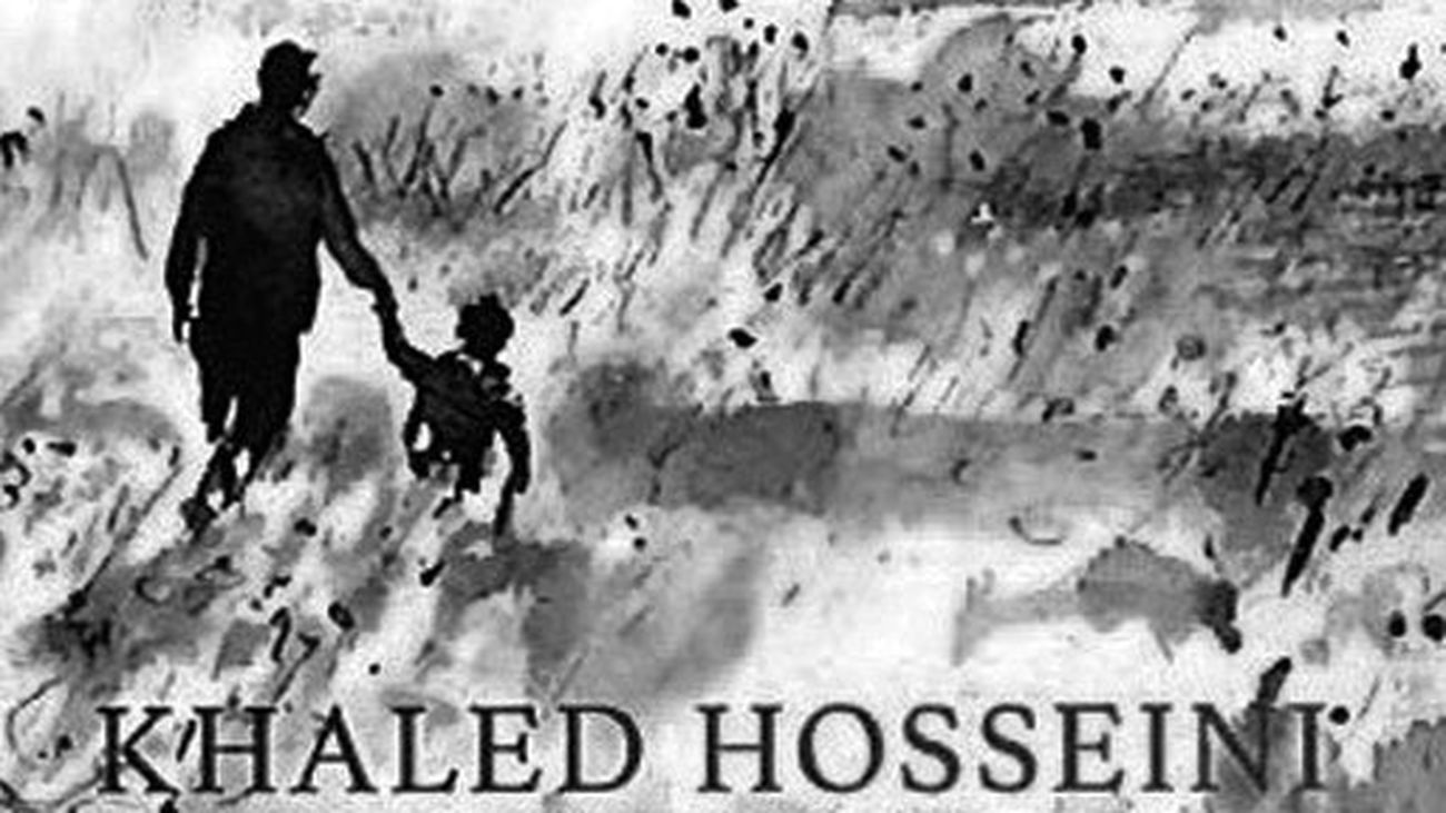 El afgano Khaled Hosseini, rinde homenaje a los miles de refugiados que han muerto en el mar huyendo de la muerte con "Súplica a la mar"