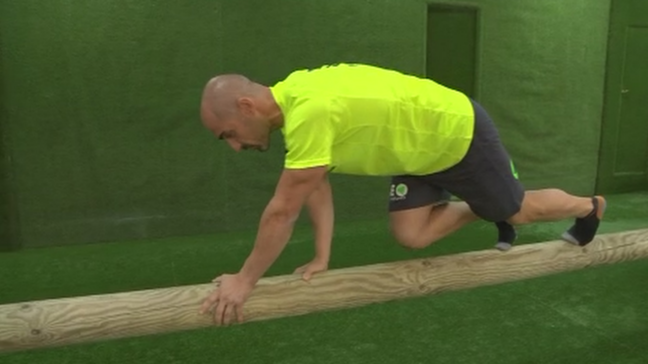 Practicamos paleotraining, la gimnasia del Paleolítico