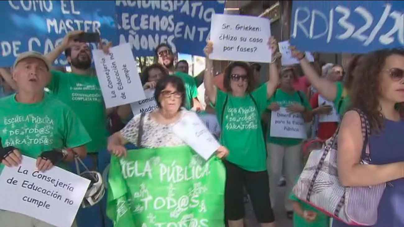 Protesta en Getafe por los retrasos en las obras en los colegios