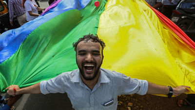 La India despenaliza la homosexualidad