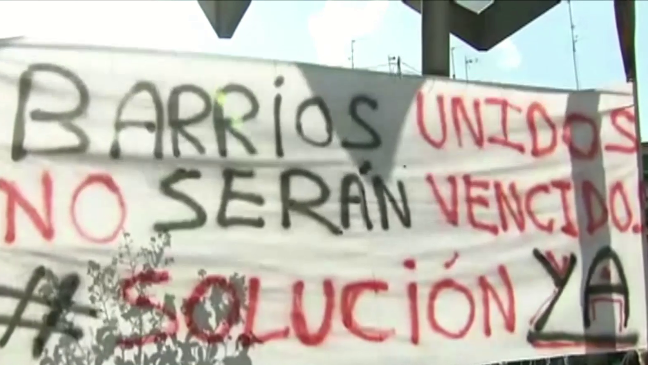 Los vecinos de Usera denuncian la suciedad e inseguridad: “Que podamos caminar tranquilamente”