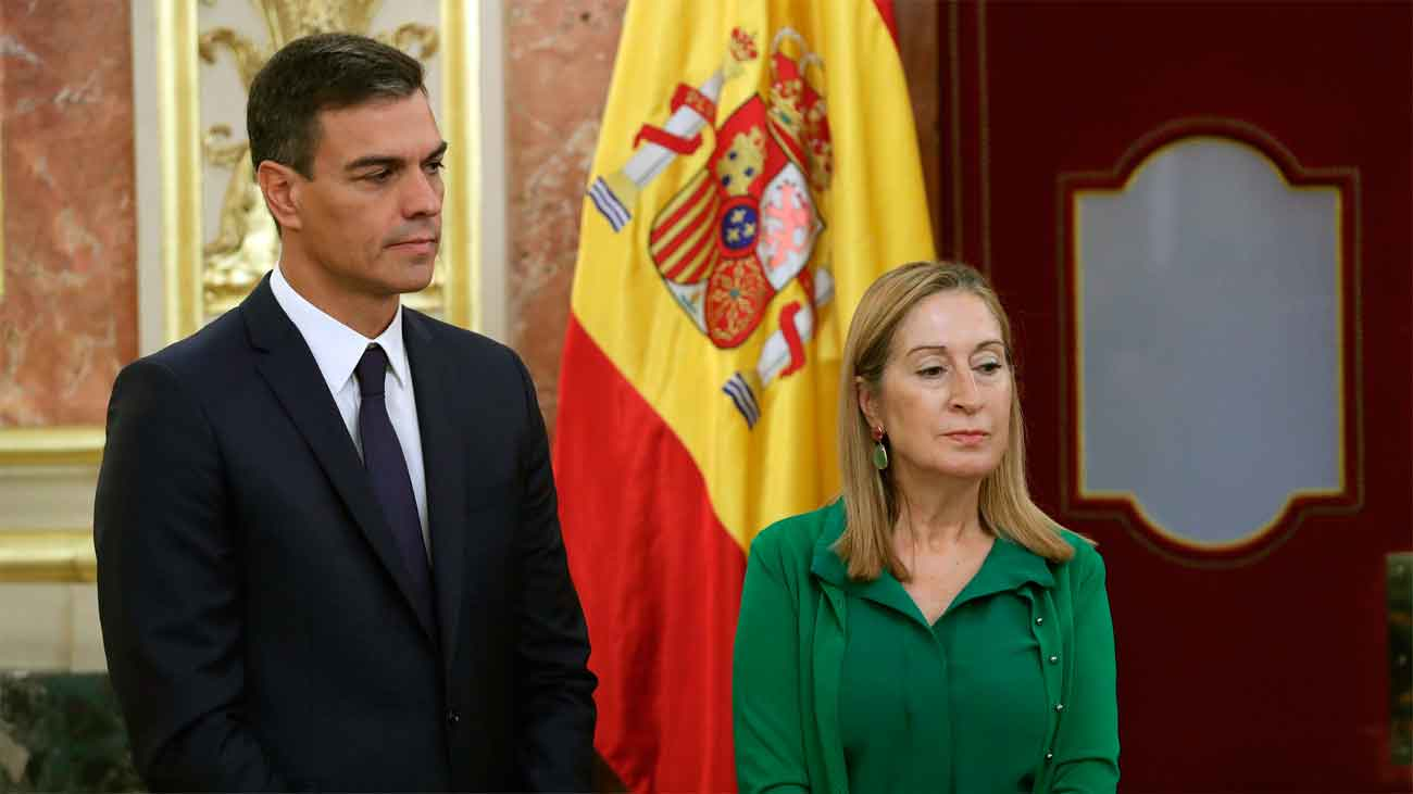 Sánchez: "A la Constitución se la honra cumpliéndola y haciéndola cumplir"