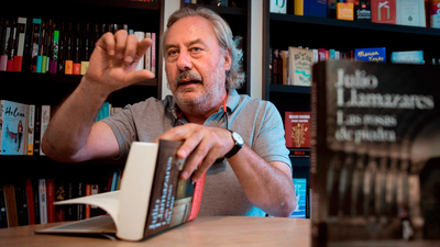 'Las Rosas del Sur', el nuevo libro de Julio Llamazares