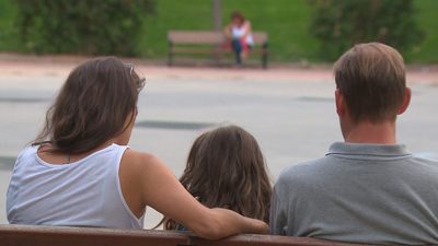 Gestación subrogada en Ucrania: La inquietud de una familia madrileña