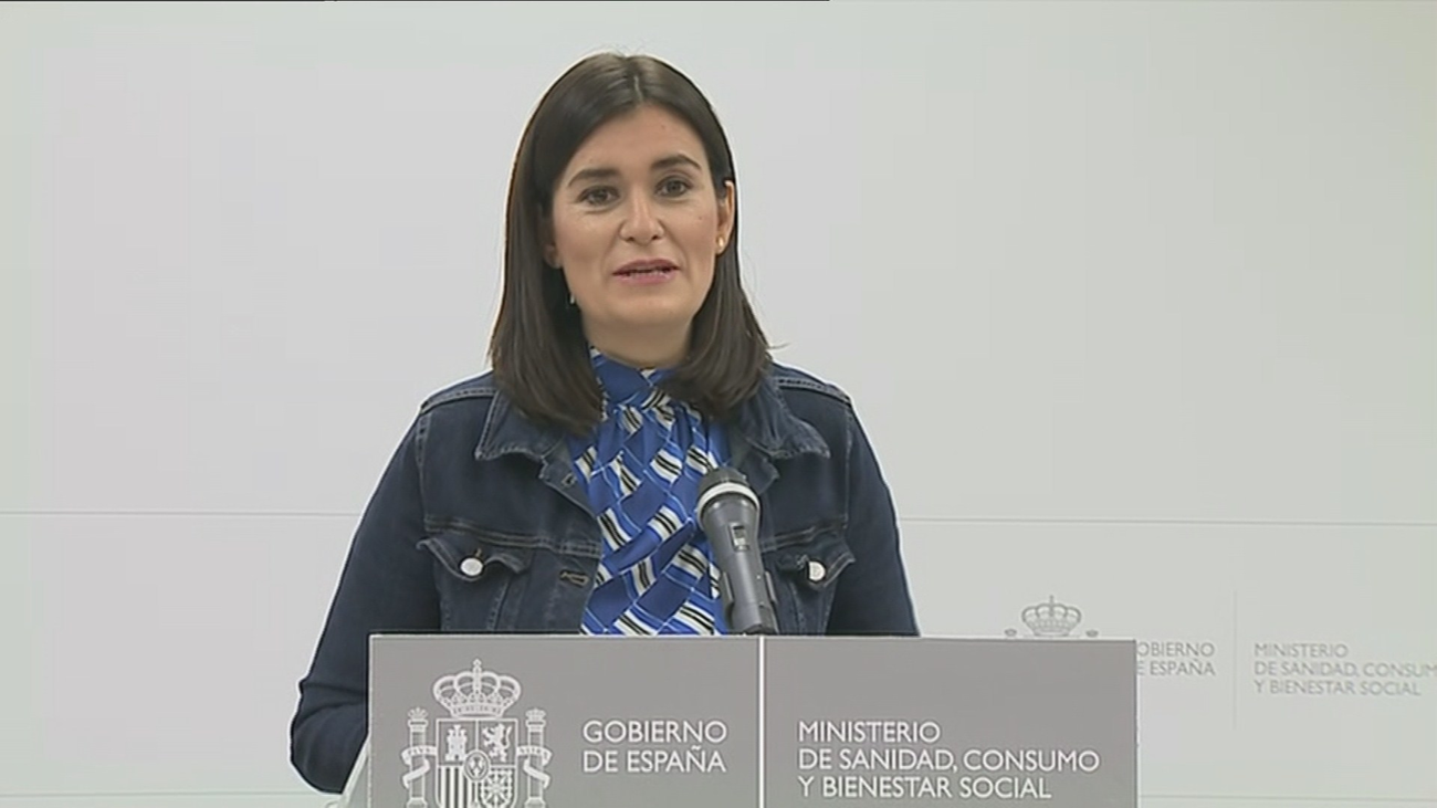 La ministra Montón dimite por las irregularidades de su máster