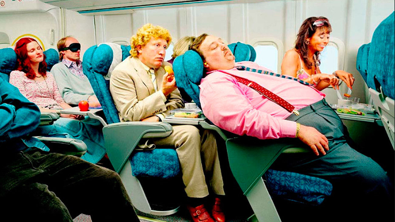 Maneras de tener un vuelo incómodo:  que el pasajero de al lado huela mal