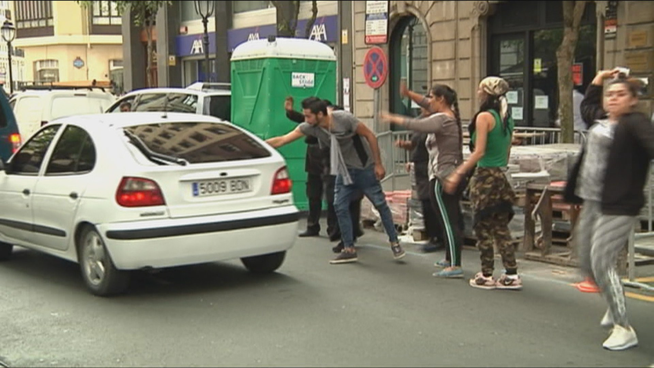 Tensión en Bilbao en el juicio a puerta cerrada contra 3 menores acusados de matar a un matrimonio