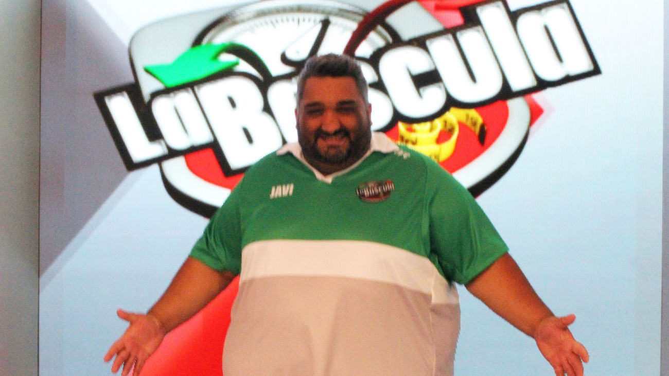 Javi: "Por las mañanas me duelen las rodilla y vivo en un tercero sin ascensor"