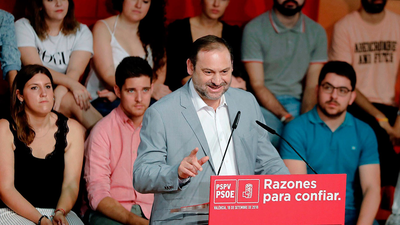 Abalos pide a Rivera "una disculpa pública" por las dudas sobre tesis de Sánchez