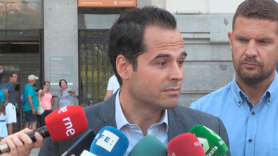 Aguado: Sánchez tiene que "pedir perdón a los españoles y reconocer que ha plagiado"