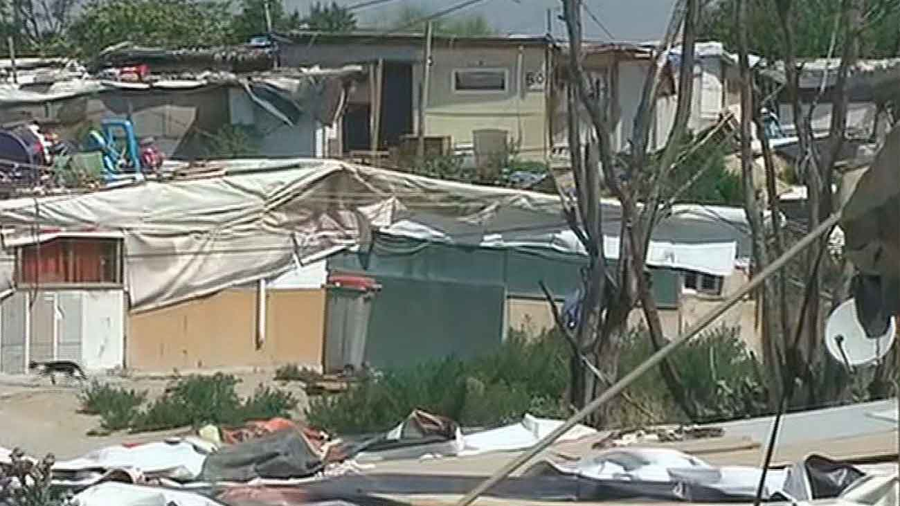 La Comunidad aprueba el convenio que permitirá el derribo de "El Gallinero" y el realojo de 36 familias