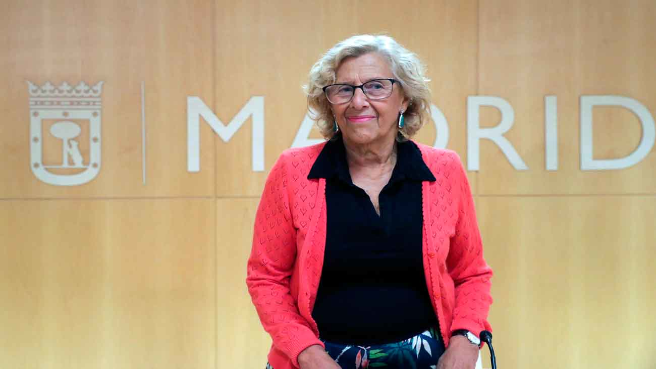 Manuela Carmena abandona el hospital  de la Princesa tras su caída