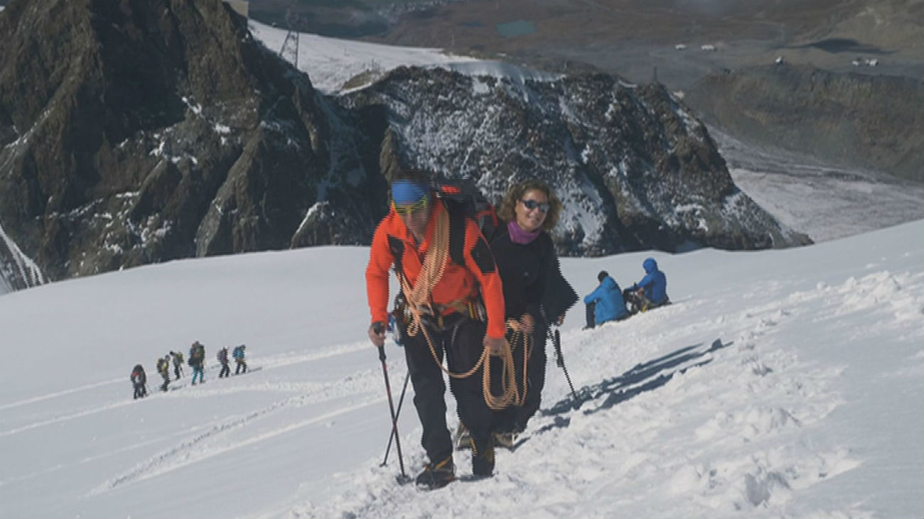 Chadia sube una montaña de 4.000 metros tras superar el cáncer