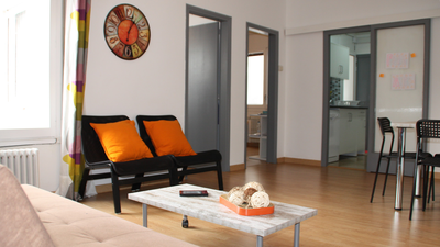 El día a día de los pisos tutelados para jóvenes