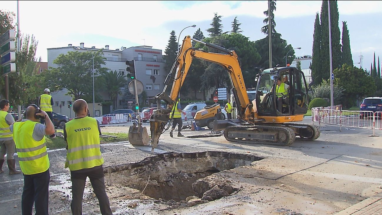 Este jueves se reabre al tráfico el tramo de Arturo Soria cortado por el socavón