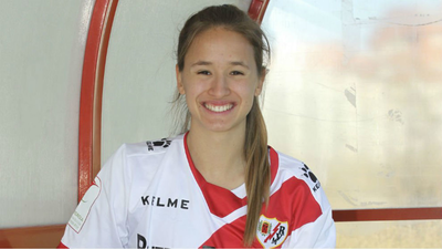 Marta Perarnau, jugadora del Rayo Vallecano, ADN campeón