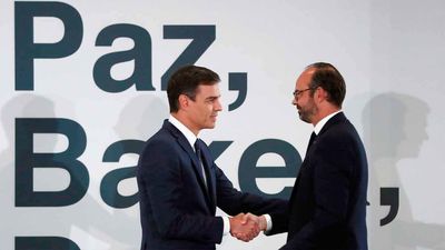 España y Francia reivindican la dignidad de las víctimas en la derrota de ETA