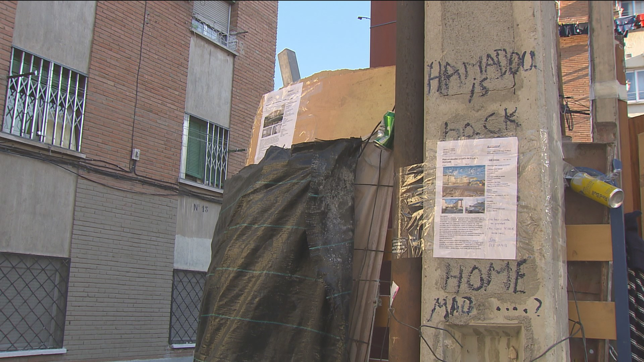 La Policía vigila un narcosolar en Vallecas a pocos metros de un colegio