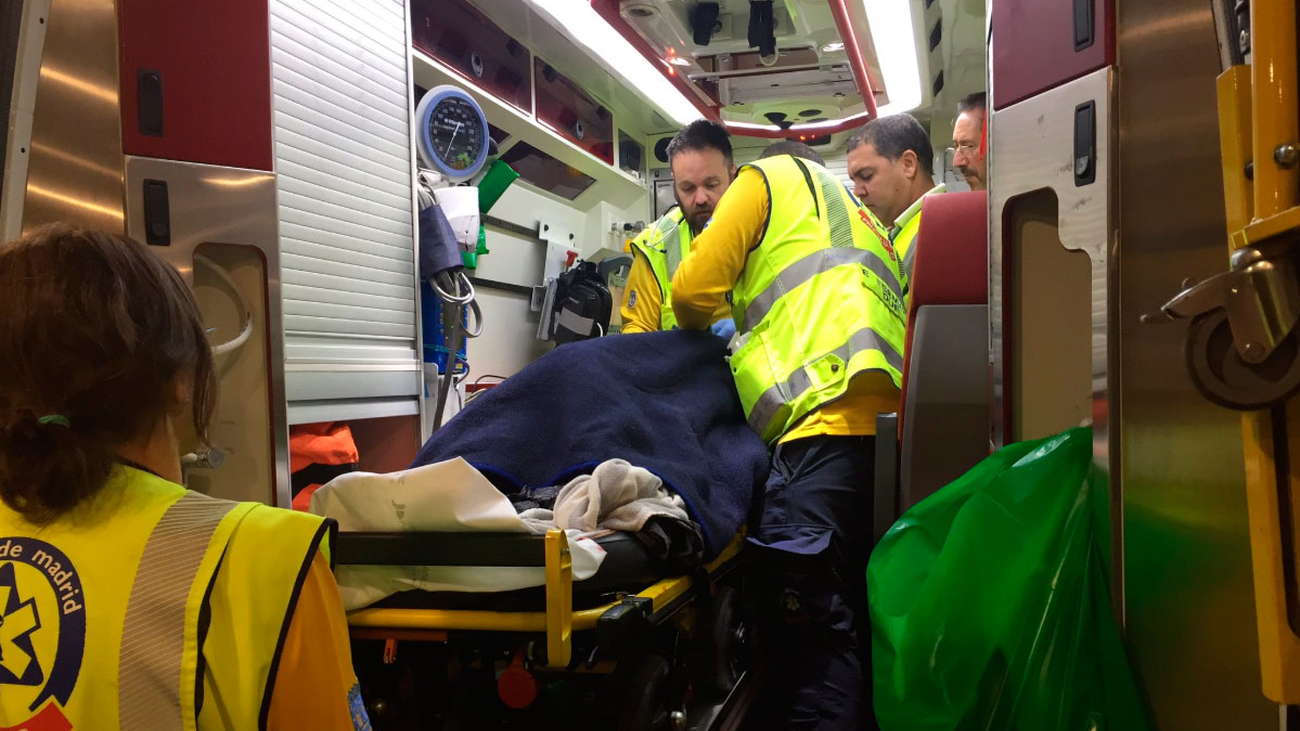 Da a luz en plena calle de Villaverde  cuando esperaba un taxi para ir al hospital