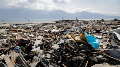 Sube a 1.234 la cifra de muertos por el terremoto y el tsunami en Indonesia