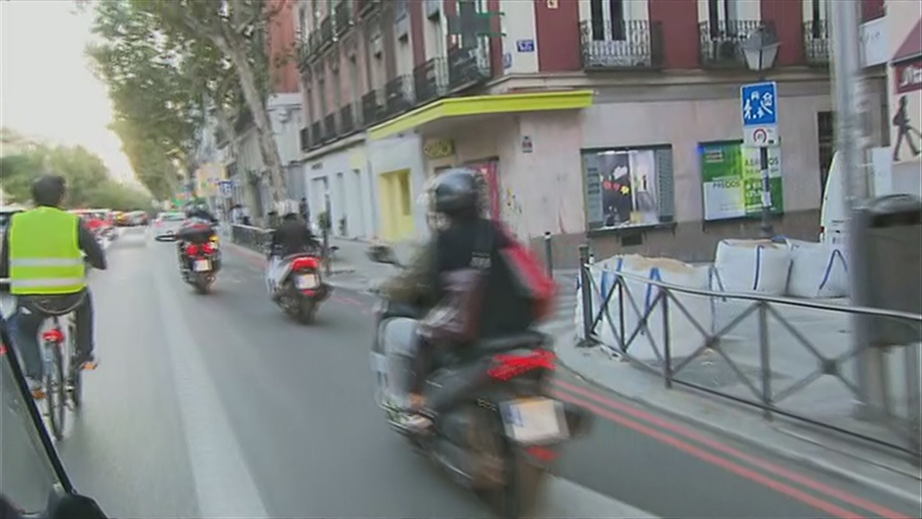 ¿Cómo es pedalear en bici por las calles de Madrid?