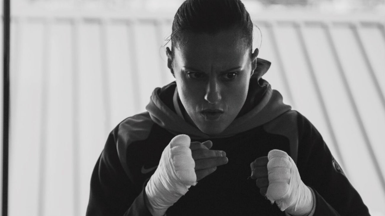 Joana Pastrana defiende título