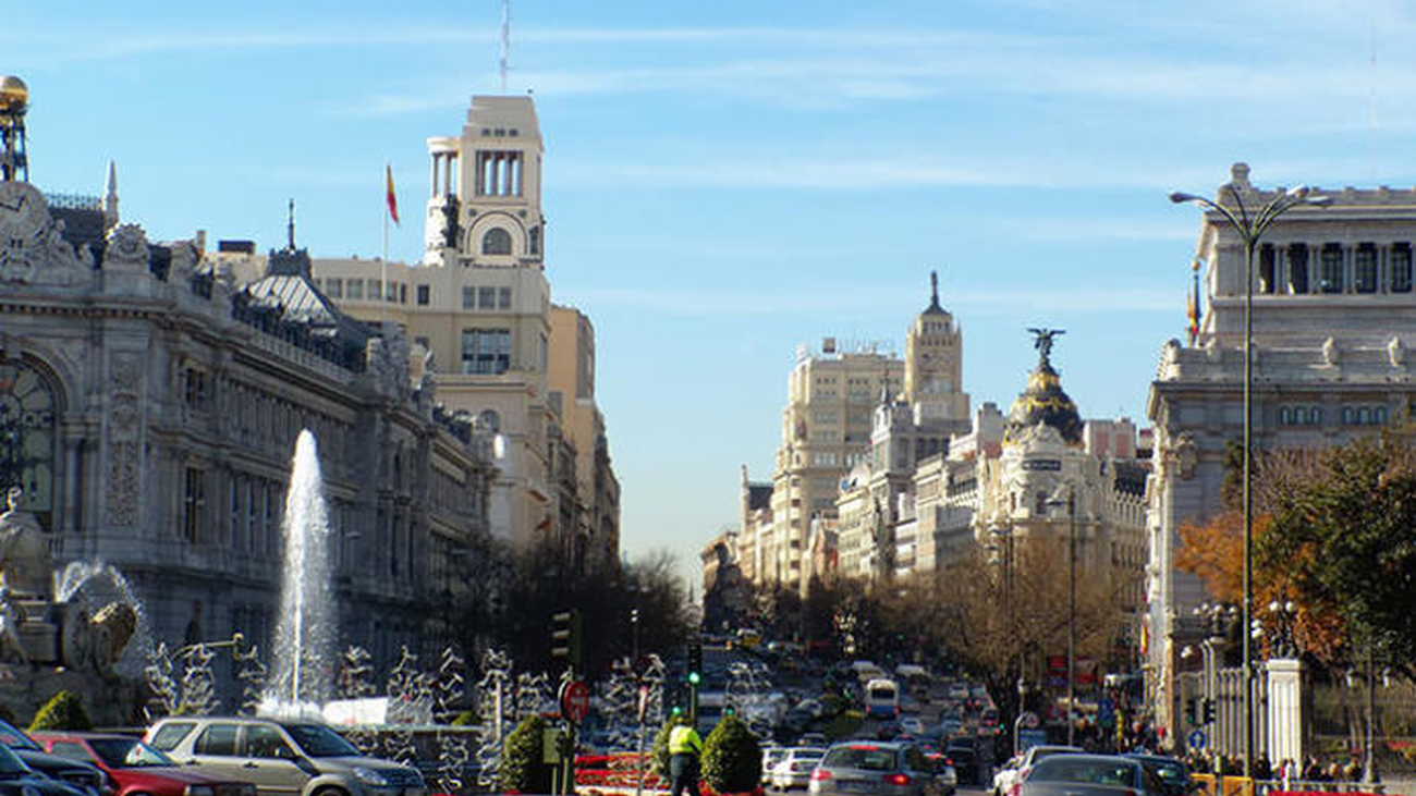 Madrid reduce la velocidad a 30 kilómetros en las calles y regula los patinetes