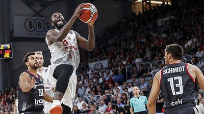 88-89. El Fuenlabrada gana sobre la bocina al Brose