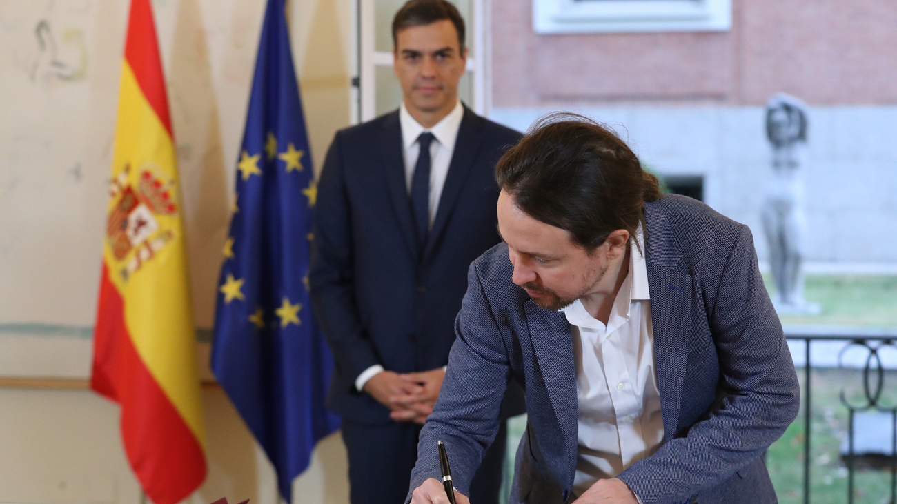 Gobierno y Podemos pactan subir el salario mínimo a 900 euros en 2019