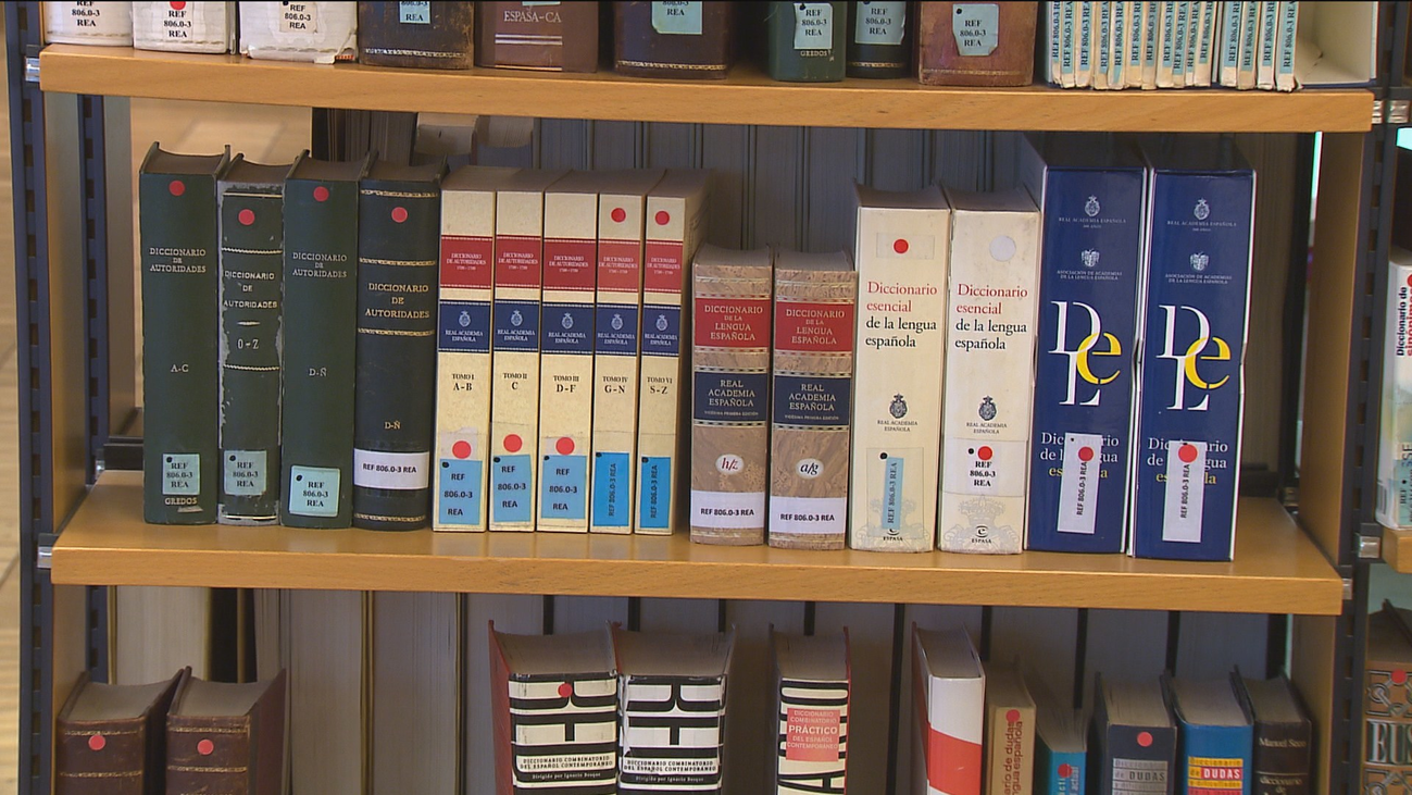 El diccionario de la RAE abandona el papel y se digitaliza