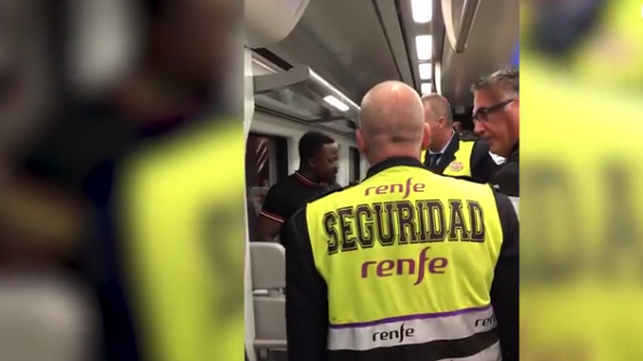 Denuncian una agresión racista a un viajero  por el personal de seguridad de Renfe