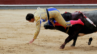 Rubén Pinar y el banderillero José Antonio Prestel, heridos en Las Ventas