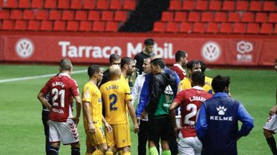 Victoria del Alcorcón ante el Nástic (0-3)(1ª parte) y derrota del Fuenlabrada