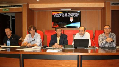 La Escuela de Entrenadores de Madrid  celebra su primer claustro