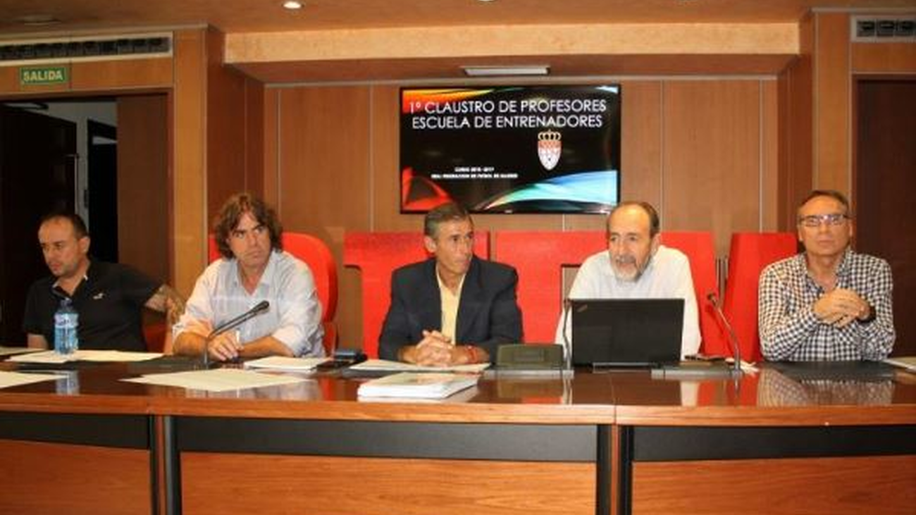 La Escuela de Entrenadores de Madrid  celebra su primer claustro