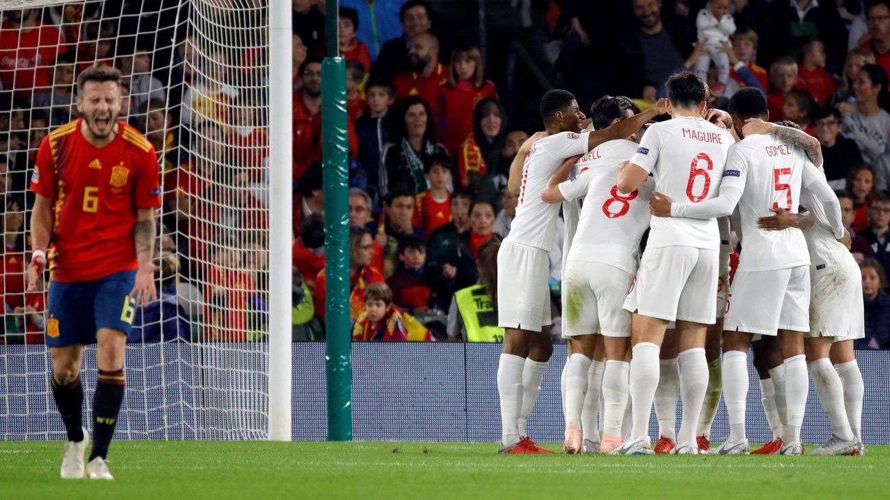 2-3. España regala medio tiempo a Inglaterra