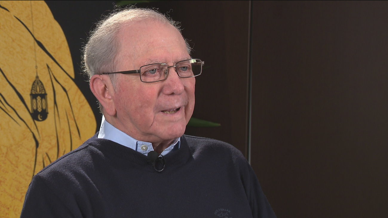 Noah Gordon: "Estoy encantado de que el musical 'El Médico' sea español"