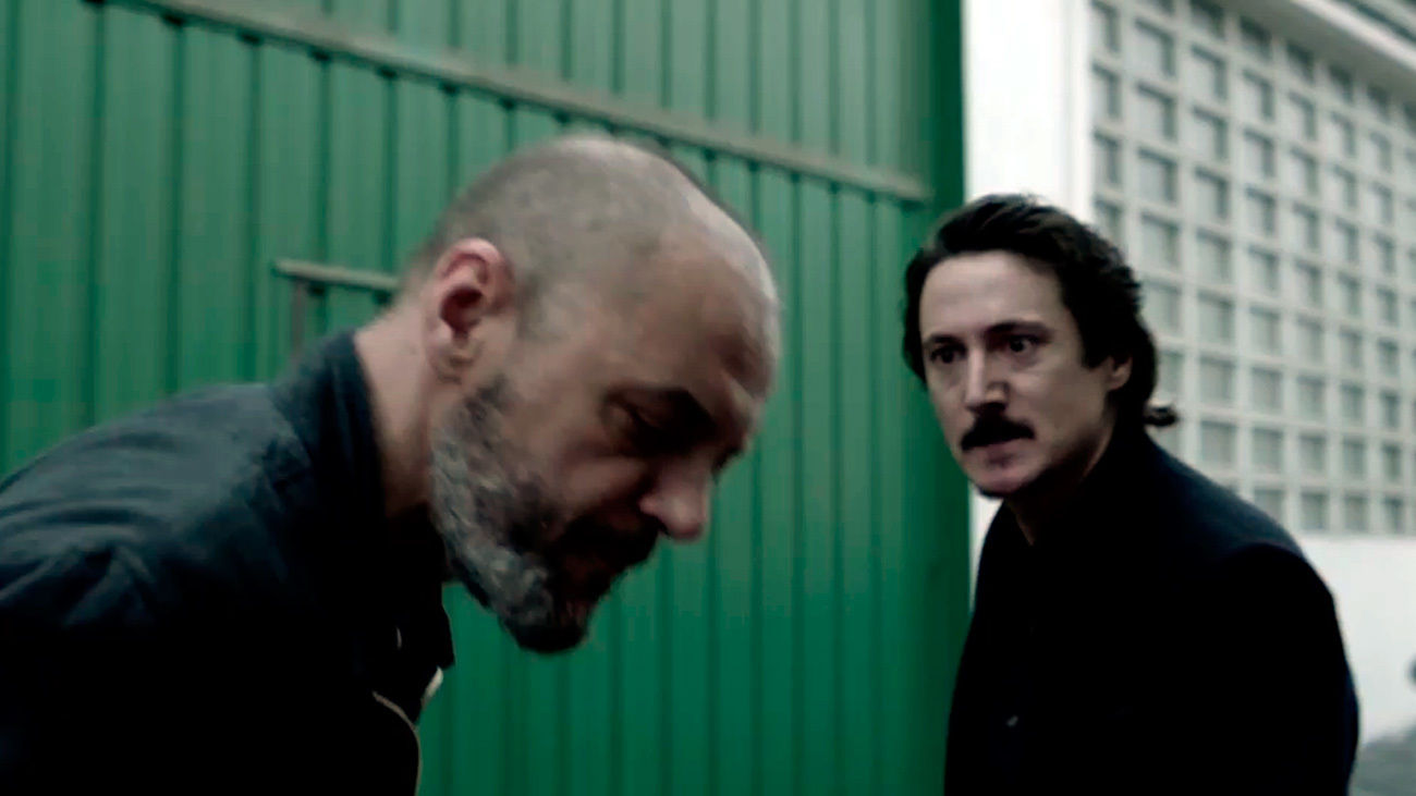 "¿Qué cojones pasa con el moro? ¡Tendría que estar muerto!"