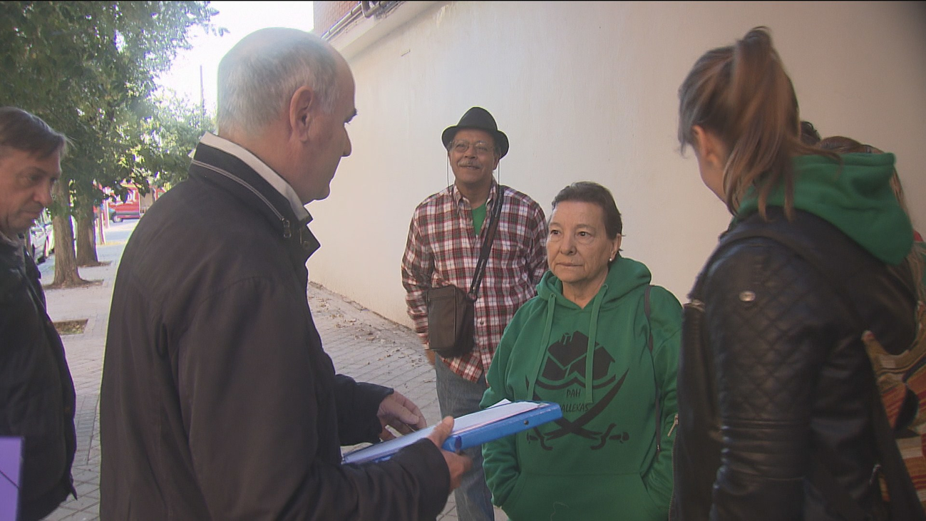 Una mujer de 71 años desahuciada de su casa en Vallecas