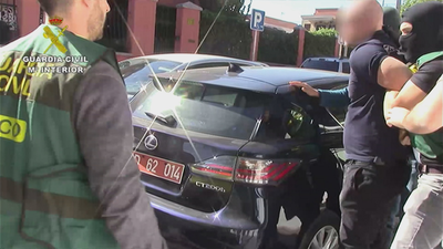 Detienen a un falso diplomático que robaba coches en 20 segundos en Madrid