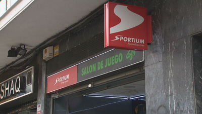 Vecinos de Carabanchel y Villaverde contra las casas de apuestas