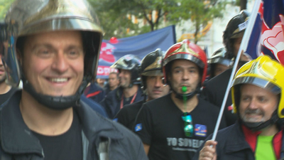 Más de 5.000 bomberos de toda España piden en Madrid  "protección y amparo"