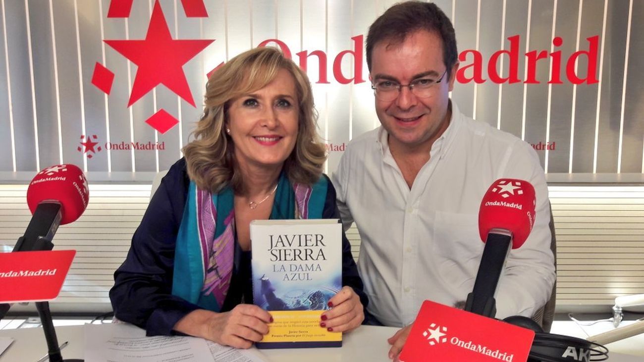 Javier Sierra reedita 'La dama azul'