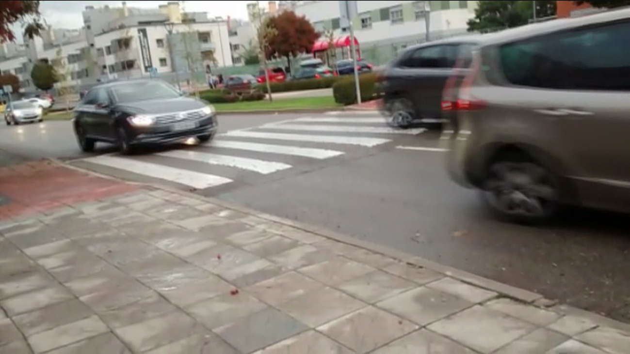 Vecinos de Tenería en Pinto piden la instalación de resaltos eficaces para garantizar su seguridad