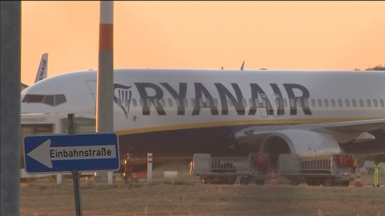 Ryanair informa a la Policía británica sobre un incidente racista en un avión