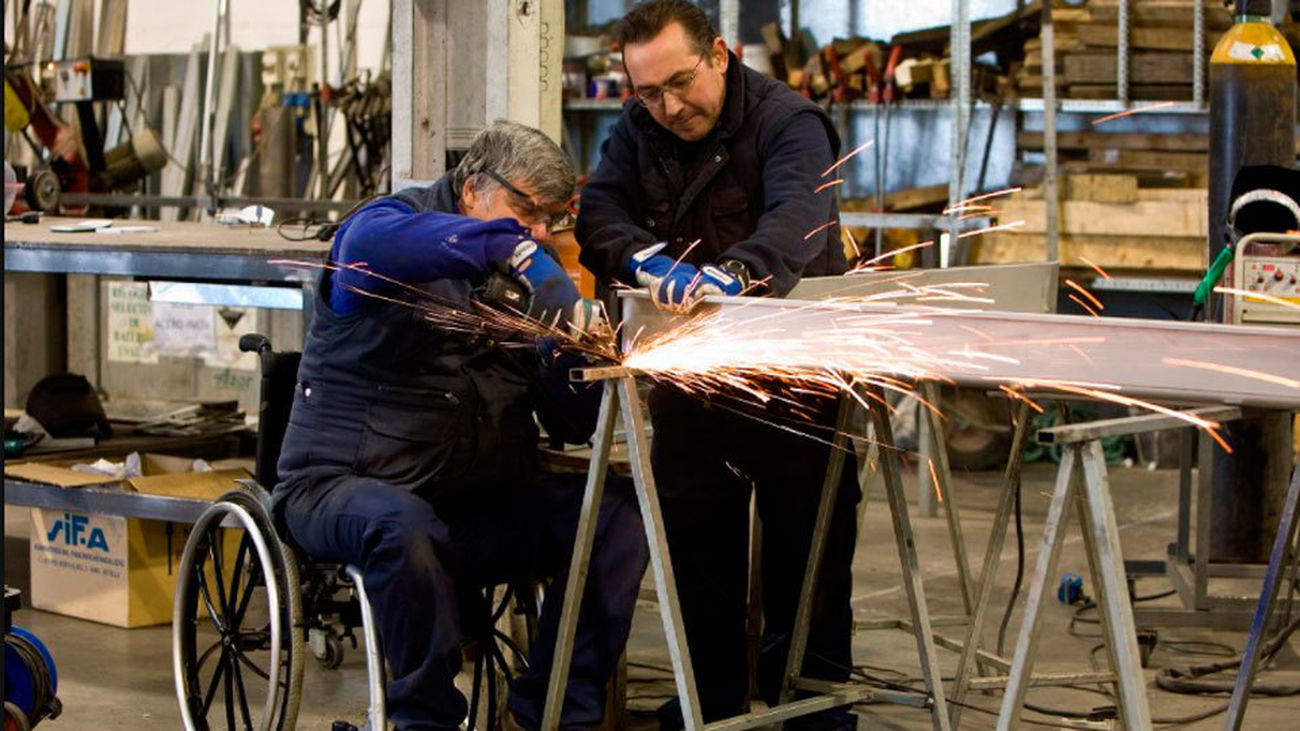 Ayudas para la contratación indefinida y de personas con discapacidad en Madrid